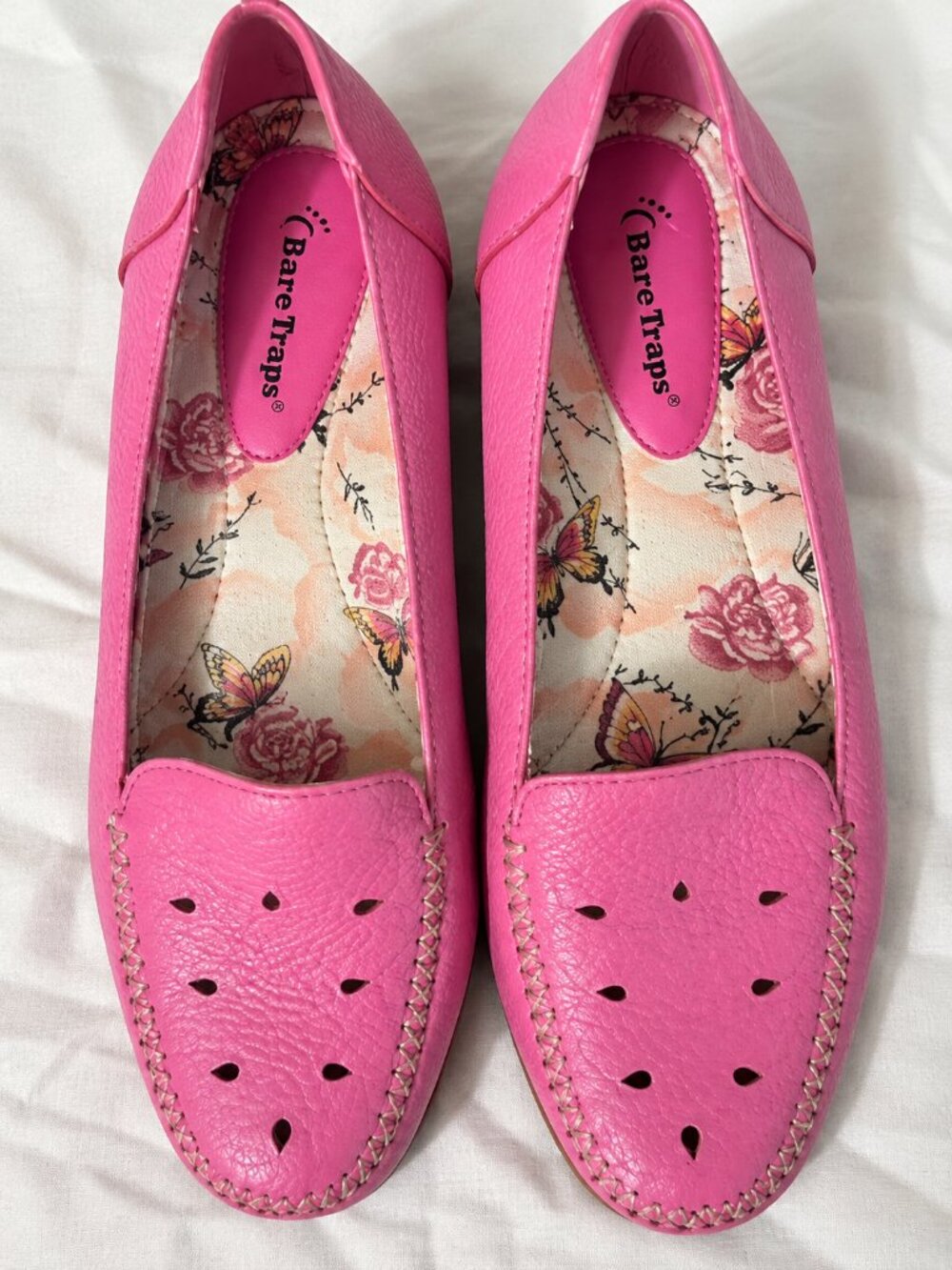 BareTraps Pink Floral Comfort Loafers Flats Size 10 Cutout Slip On Shoes